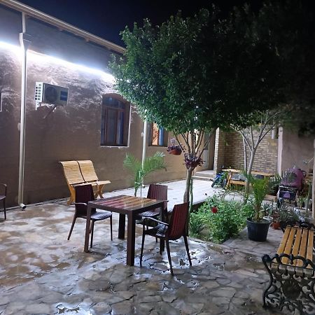 Khiva Ibrohim Guest House Bagian luar foto