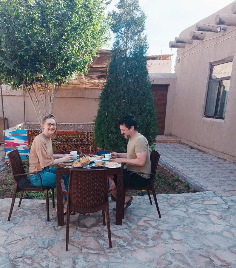 Khiva Ibrohim Guest House Bagian luar foto