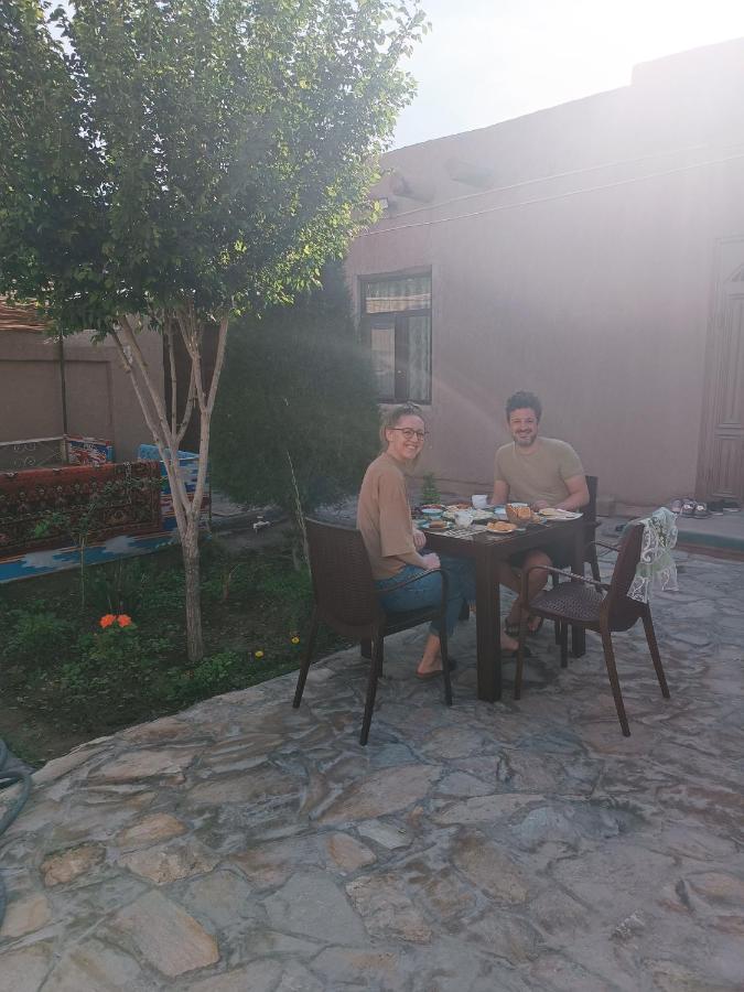 Khiva Ibrohim Guest House Bagian luar foto